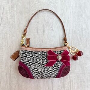 Coach Vintage Wristlet Mini Purse